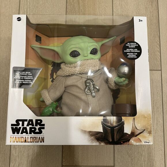 The Child Grogu Star Wars The Mandalorian Disney Baby Yoda Exclusive NEW SEALED - Picture 1 of 8